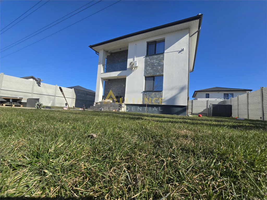 Vila mobilata si utilata - 4 camere- 50m de STV - 405mp tere