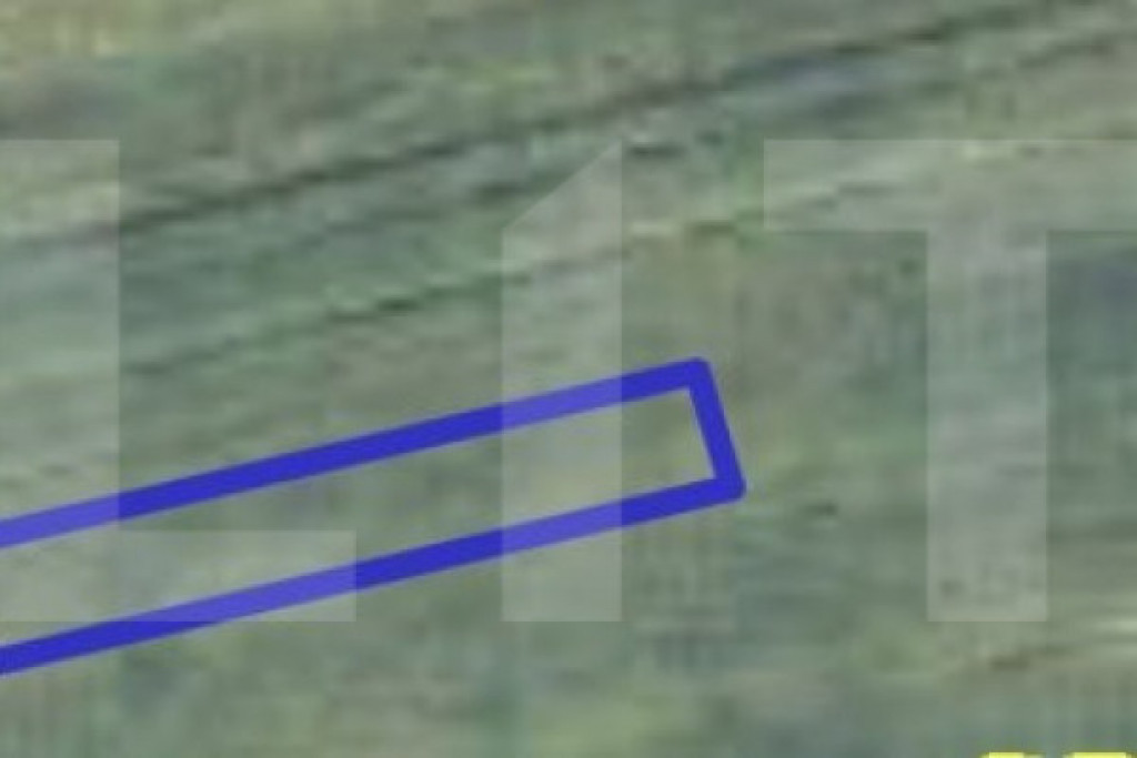 TEREN INTRAVILAN 1300 MP ZONA FOARTE BUNA