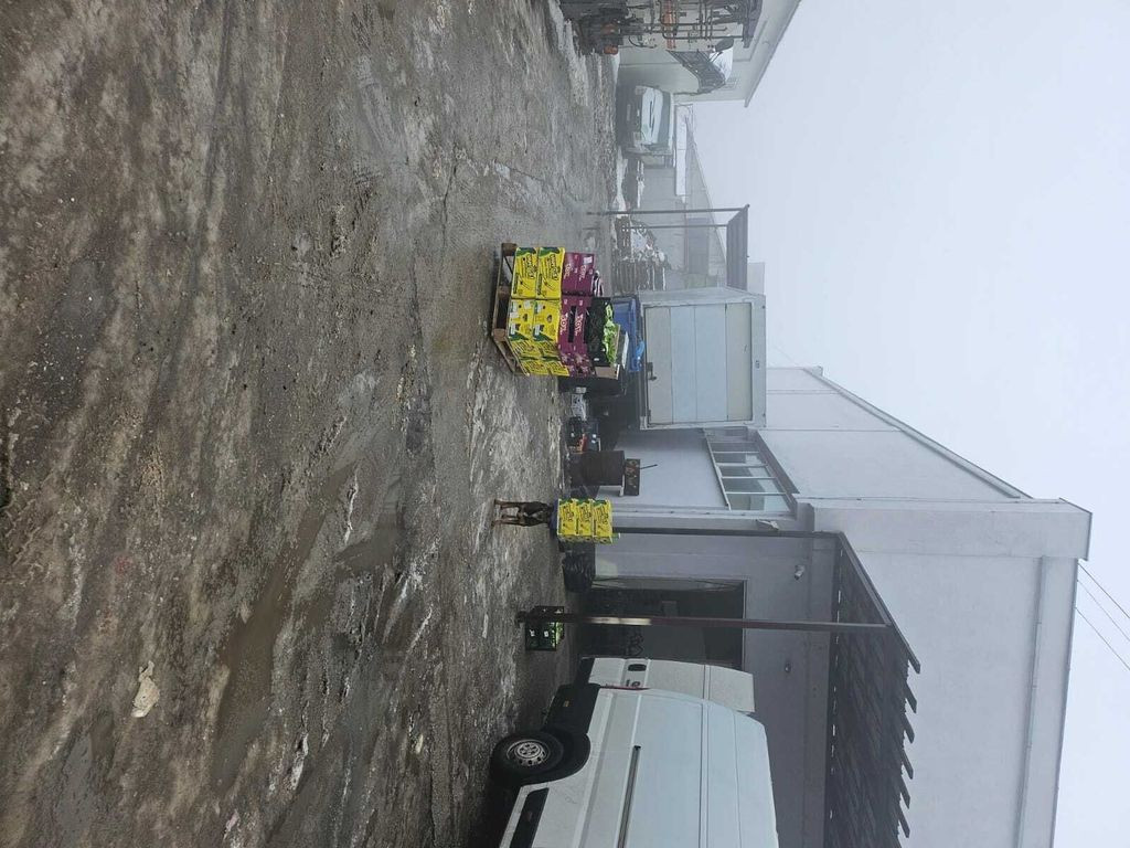 Hala 300 mp + teren 750 mp Popesti Leordeni