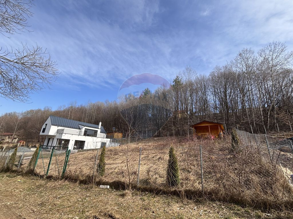 Teren de constructii Cisnadioara, zona Apfelhouse