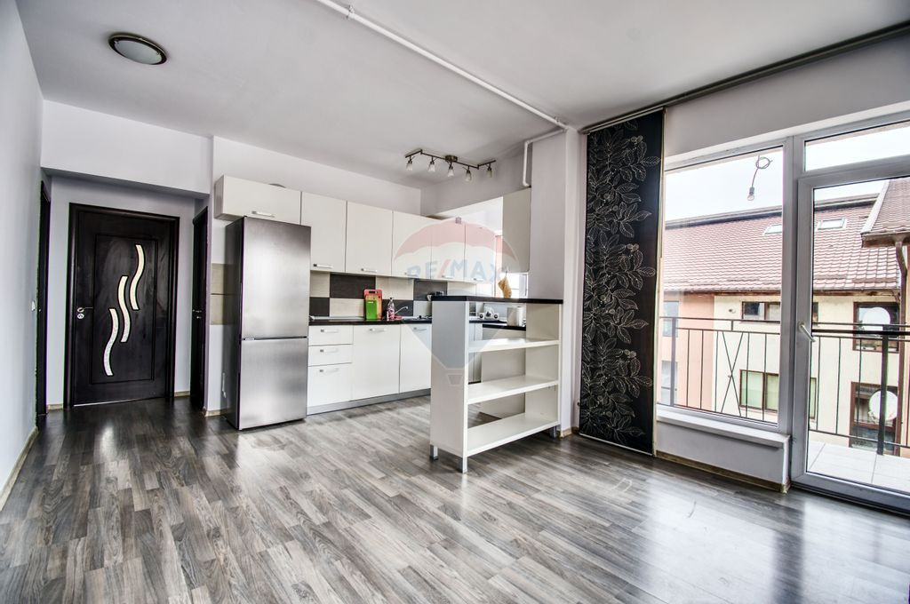 Apartament 3 camere + garaj - Strada Teilor - Floreşti