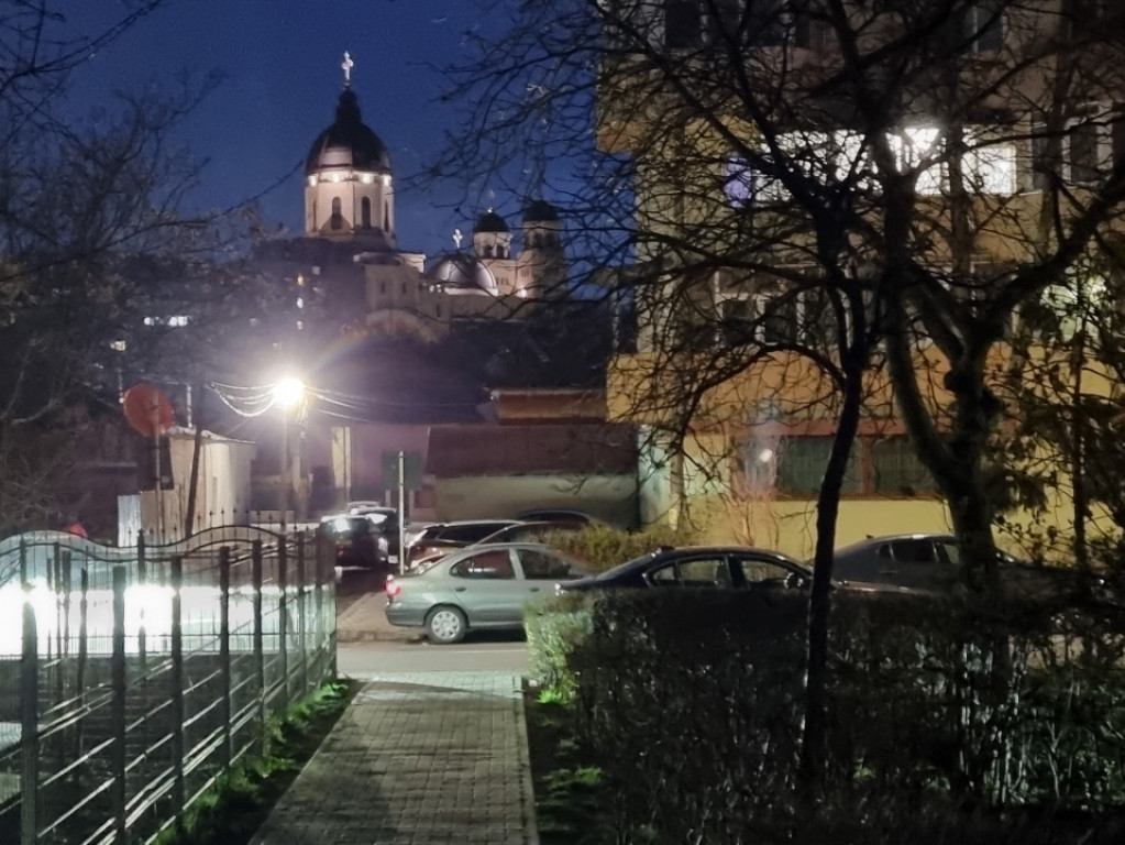 Zonă excelentă- Parcul Catedralei- Apartament două camere