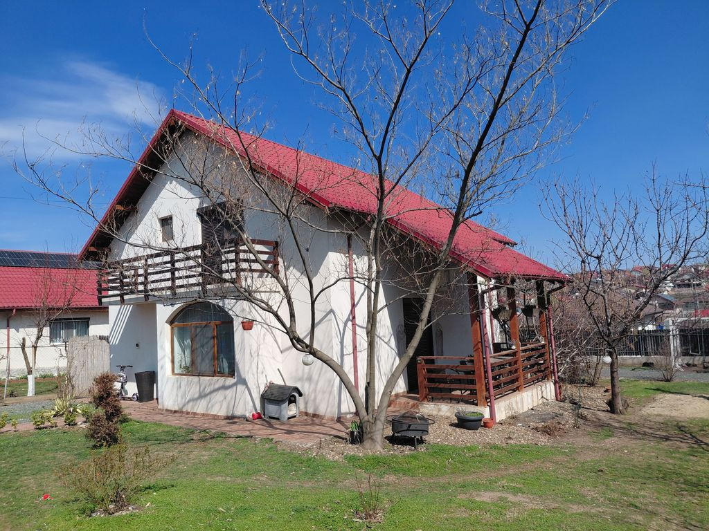 Casă P+M de vânzare în Șendreni – 162 mp, teren 700...