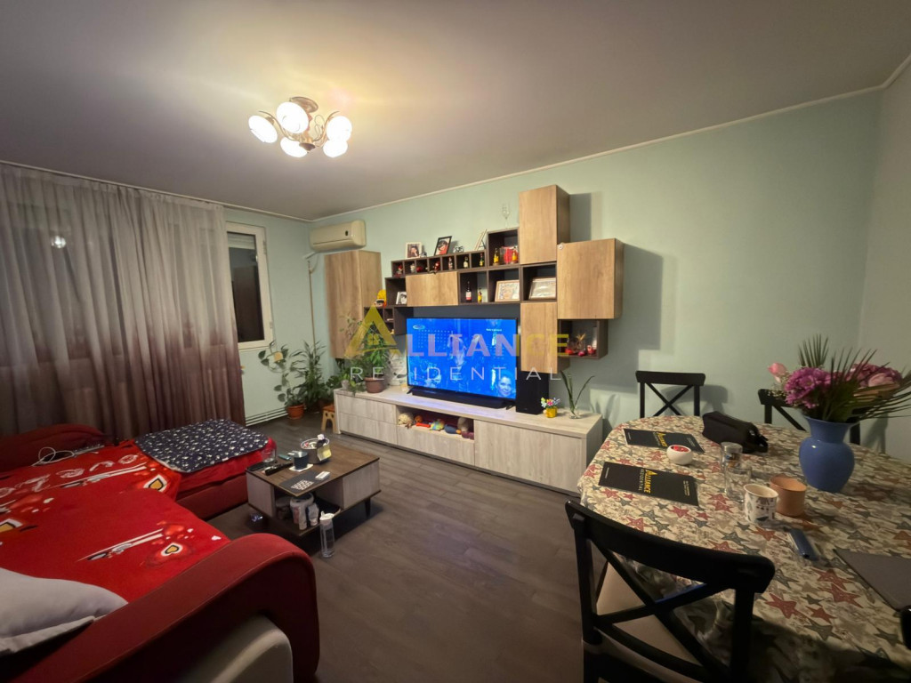 Apartament 3 camere – Str. Izvorul Muresului