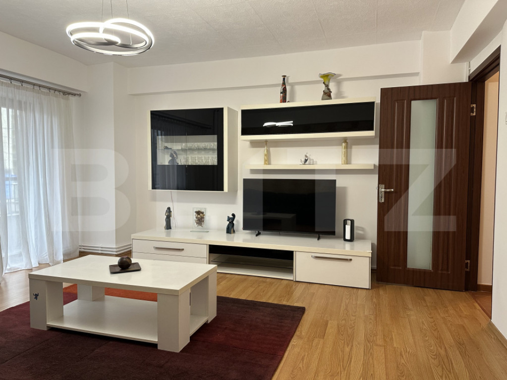 De inchiriat: apartament 4 camere, 112 mp utili, zona Iulius
