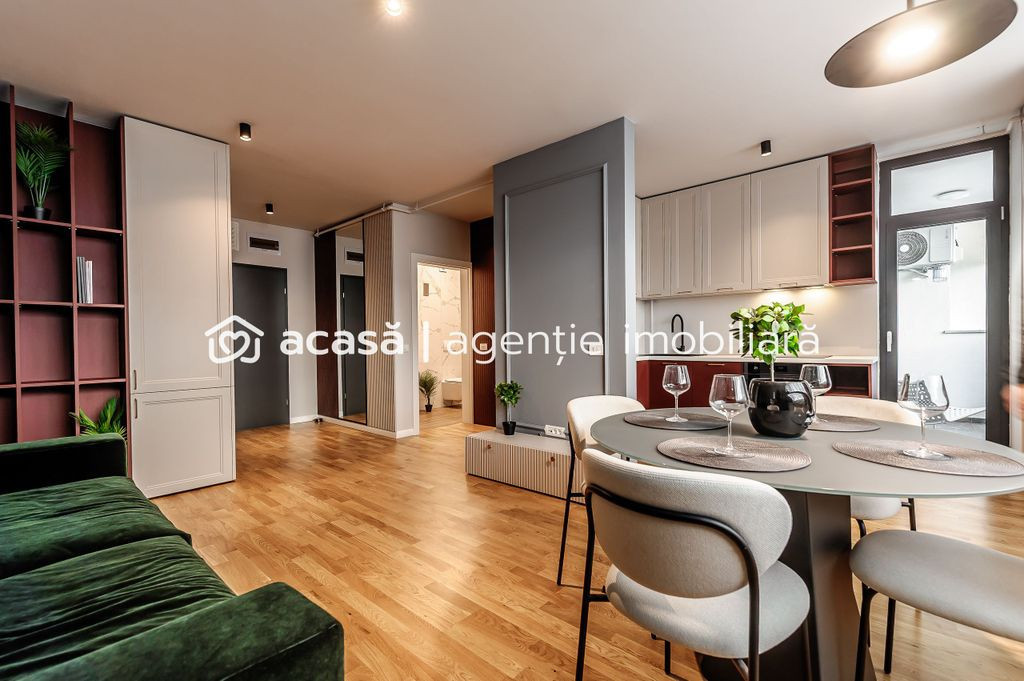 XCity Towers: 3 camere modern, etaj 2, living generos