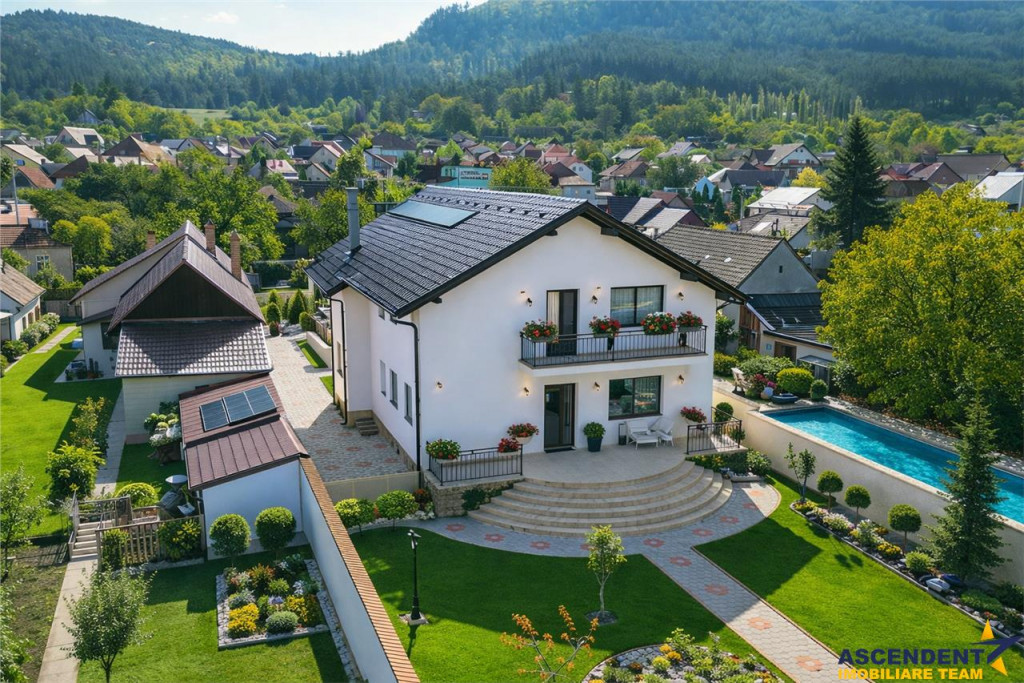 Pe 1.000 mp teren, vila eleganta, caracteristici notabile, S