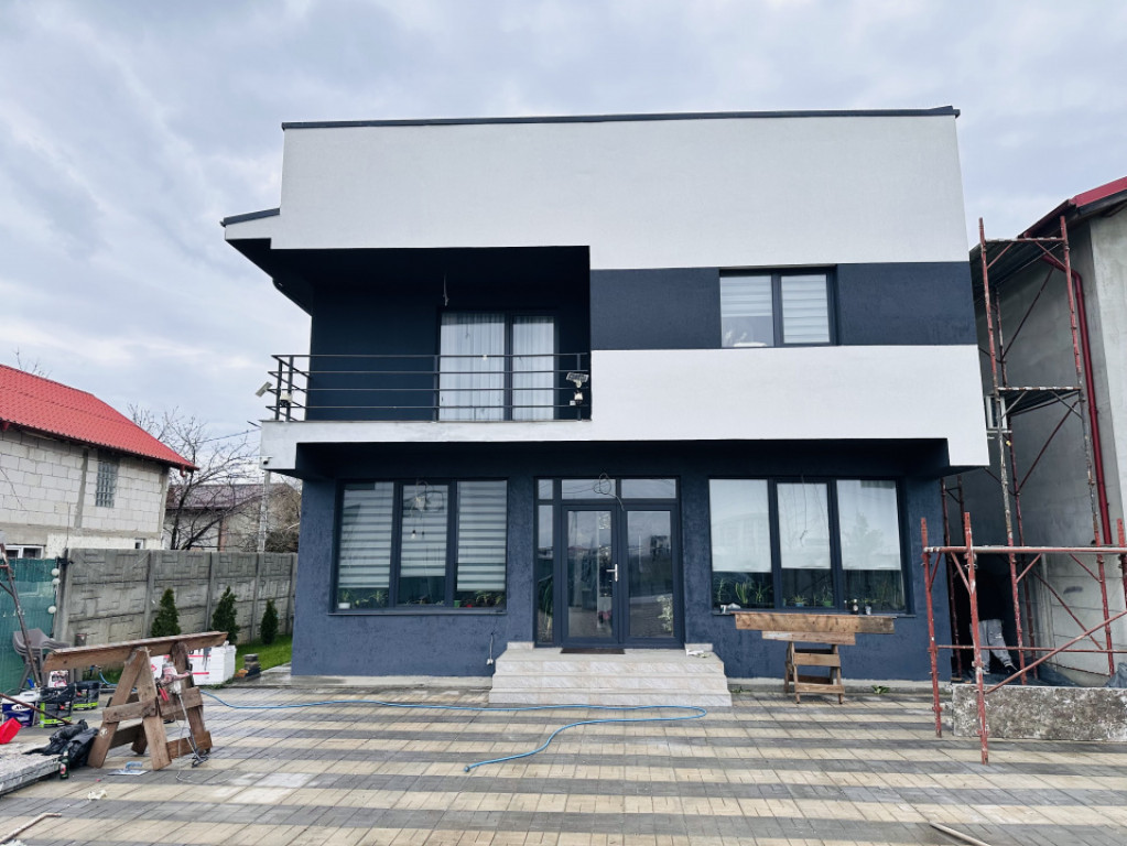 Vila individuală, 210 mp construiti, teren 305 mp, Apeductu