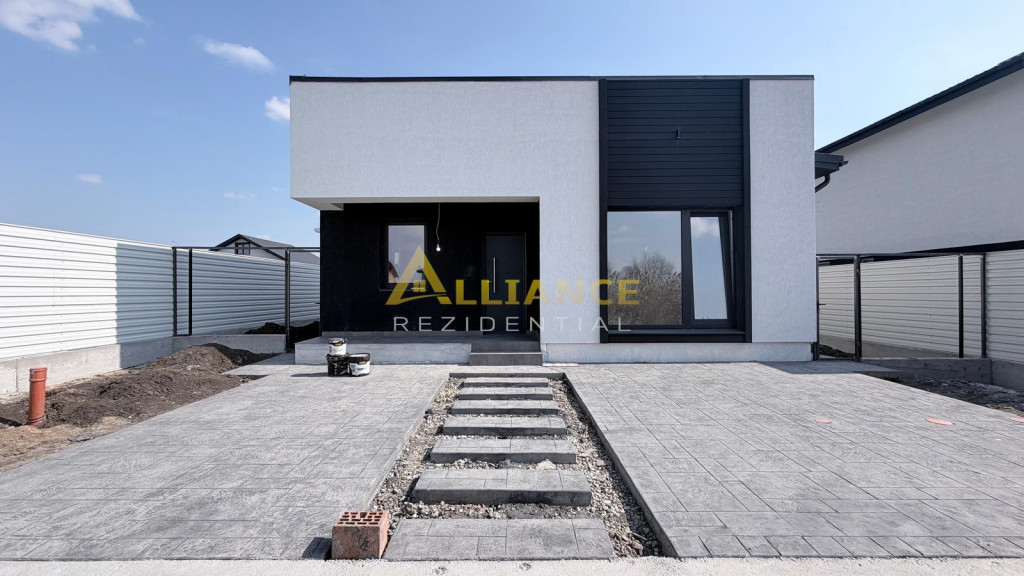 Casa Individuala - 3 camere - 2 bai - 440mp teren