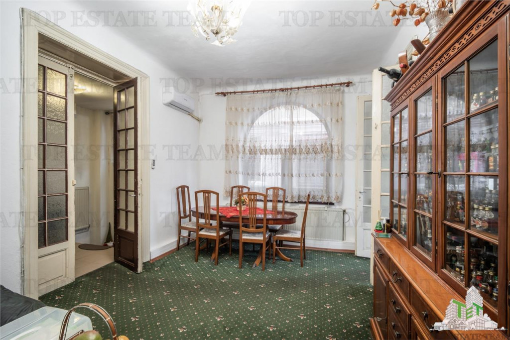 Vila de - Zona Victoriei | Pretabil birouri, clinica sau r