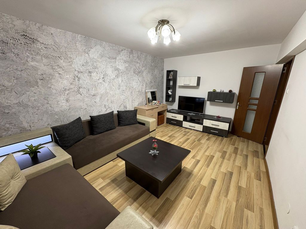 Casa Parter, Calea Campulung, DN, Slava Zaris