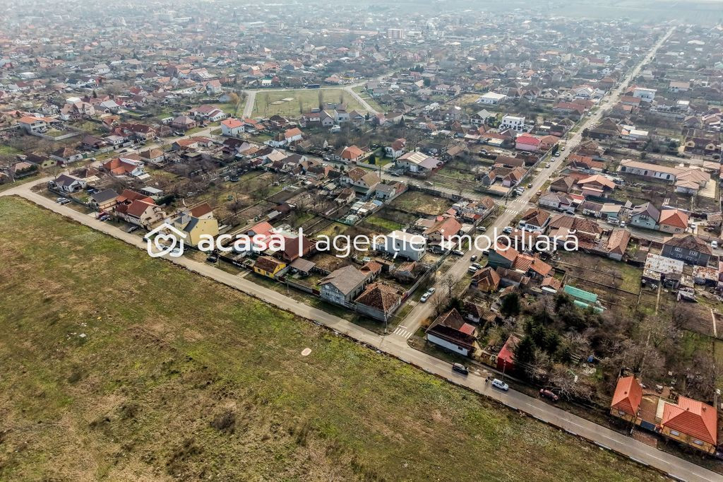 Casă de renovat cu 773 mp teren la preț de apartament