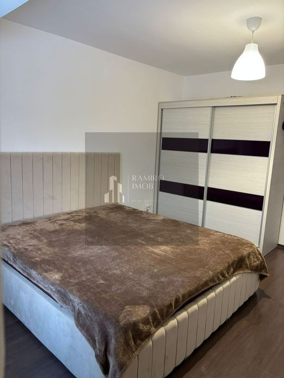 Apartament 2 Camere Decomandat - Metalurgiei