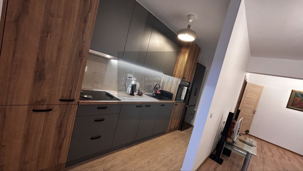 APARTAMENT 2 CAMERE, DECOMANDAT, GRAND ARENA PARCARE