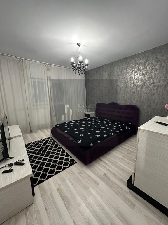 Garsoniera Decomandata - Sector 4 - Berceni