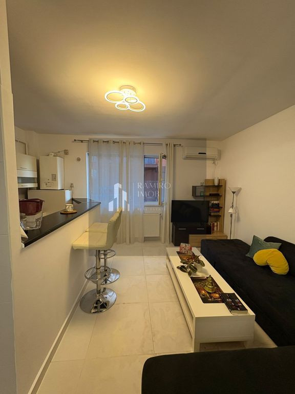 Apartament 2 camere 7 min metrou Aparatorii Patriei sector 4