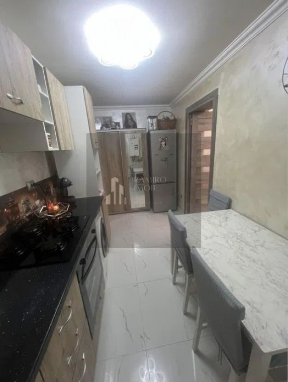 2 camere – 9 Minute de Mertrou - Vitan