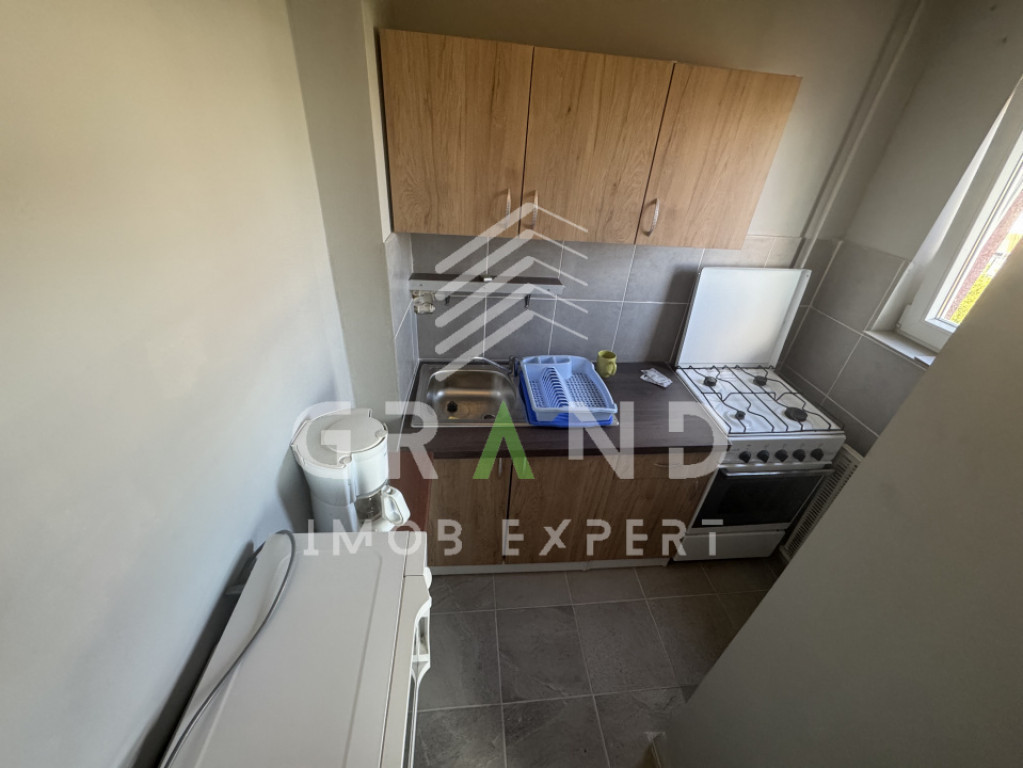 OPORTUNITATE!Garsonieră | 27,5 mp | Balcon închis | Mără