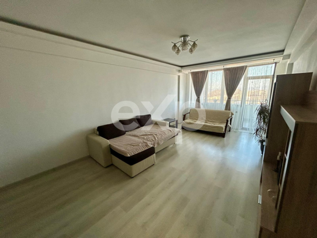 Apartament de închiriat – 4 camere, decomandat – Tracto