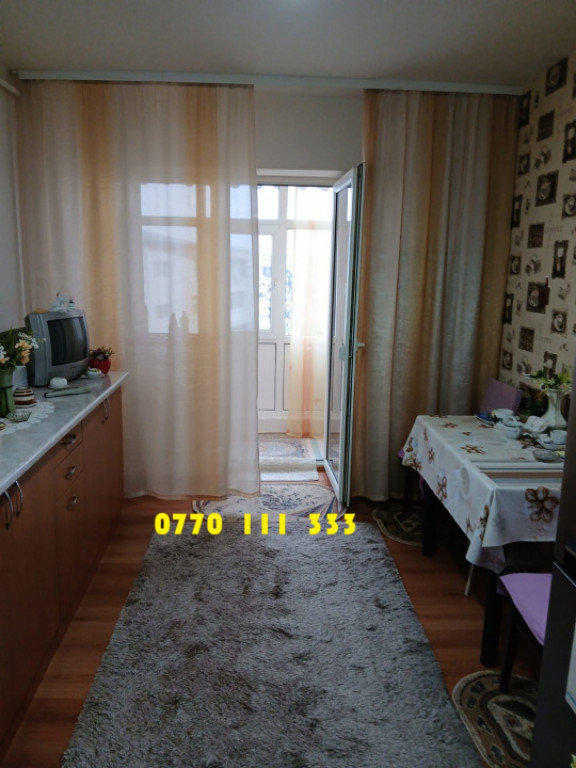 - Apartament 2 camere confort 1 decomandat, zona Obor.