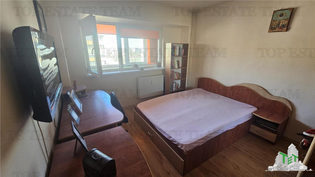 Apartament 3 camere metrou Gorjului (posibilitate centrala)