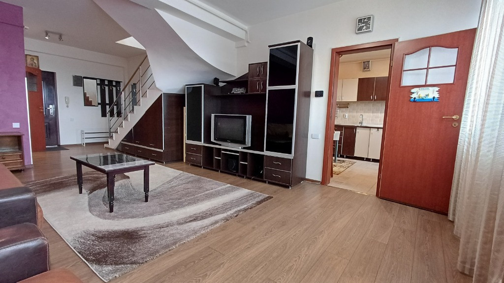 Proprietar,duplex 108 mp,mobilat utilat,3 camere,2 bai,central