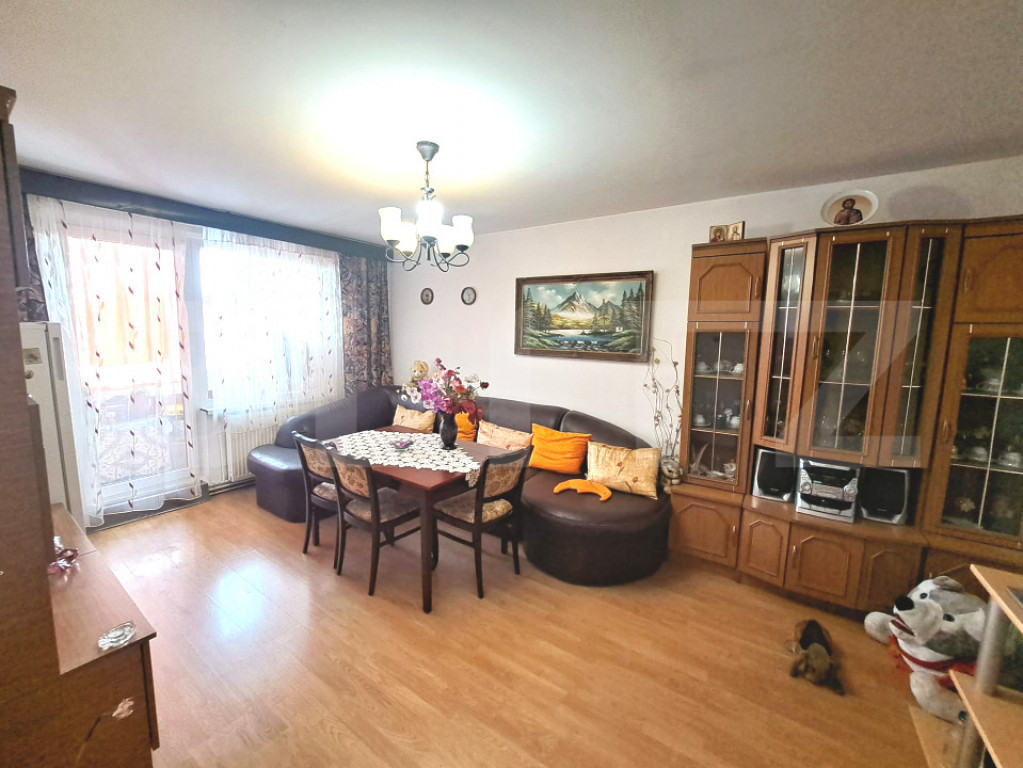 Apartament 3 camere decomandat | 64 mp utili | 2 băi | Zon?