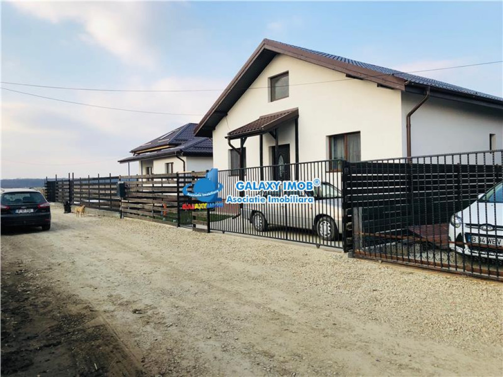 Vila individuala la cheie 4 camere Sabareni - Central