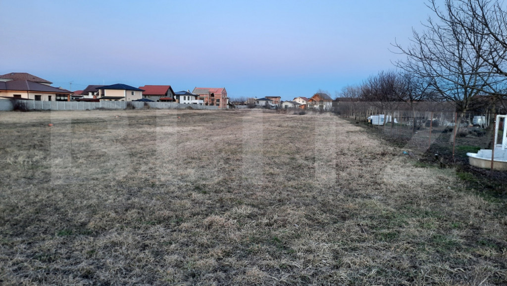 Parcele teren intravilan, 515-550 mp, AC pentru duplex, Toro