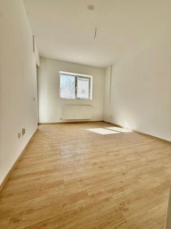 Garsoniera cartier Militari Residence - mutare imediata!!