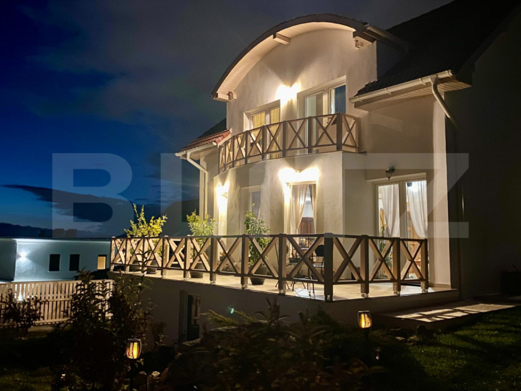 Vilă Premium în Borhanci – 270 mp Utili , 7 Camere, priv