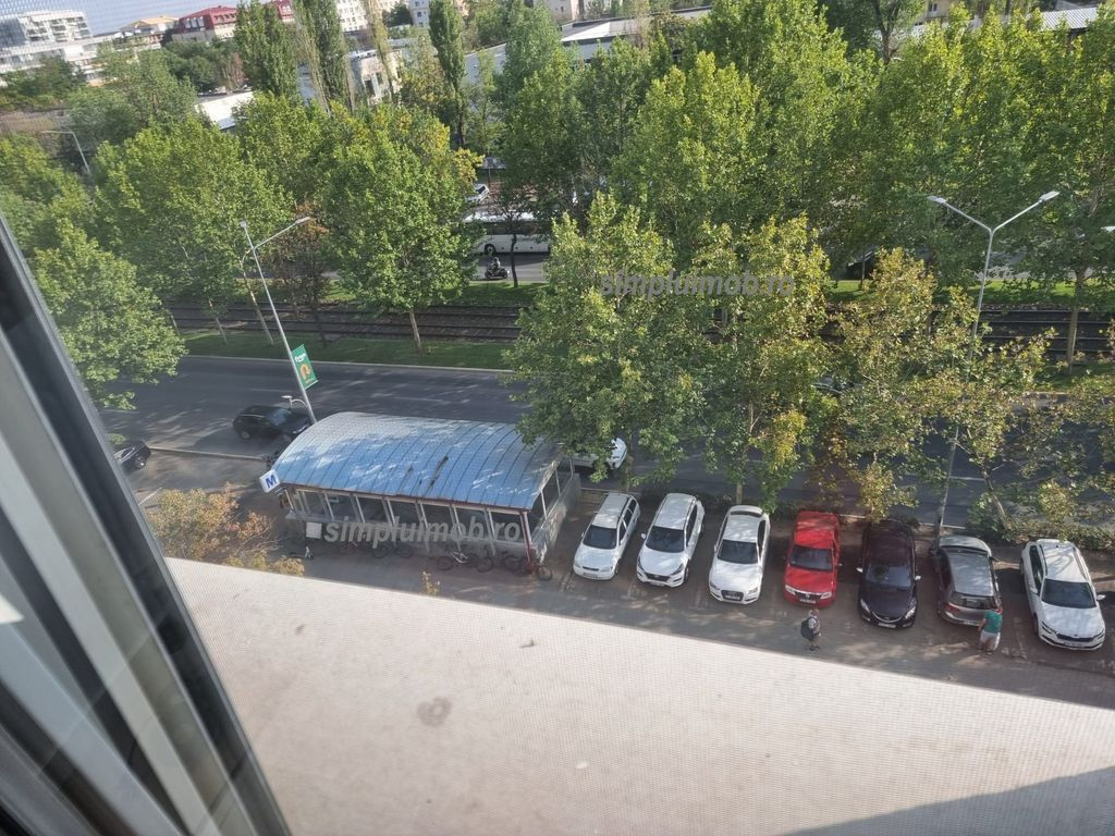 2 camere Metrou Titan Renovat