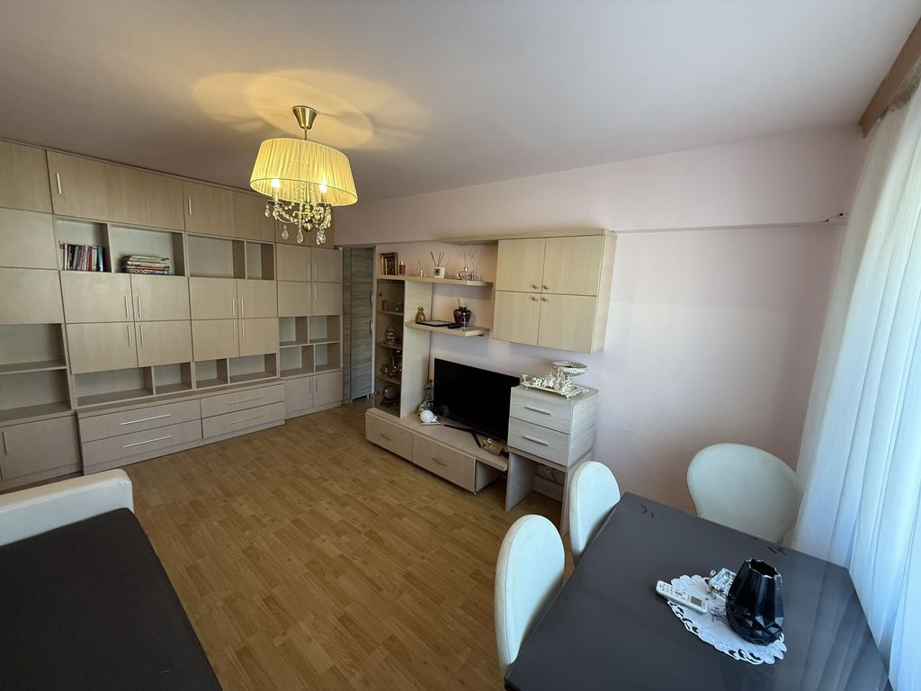 Apartament 2 camere zona Piata Ovidiu