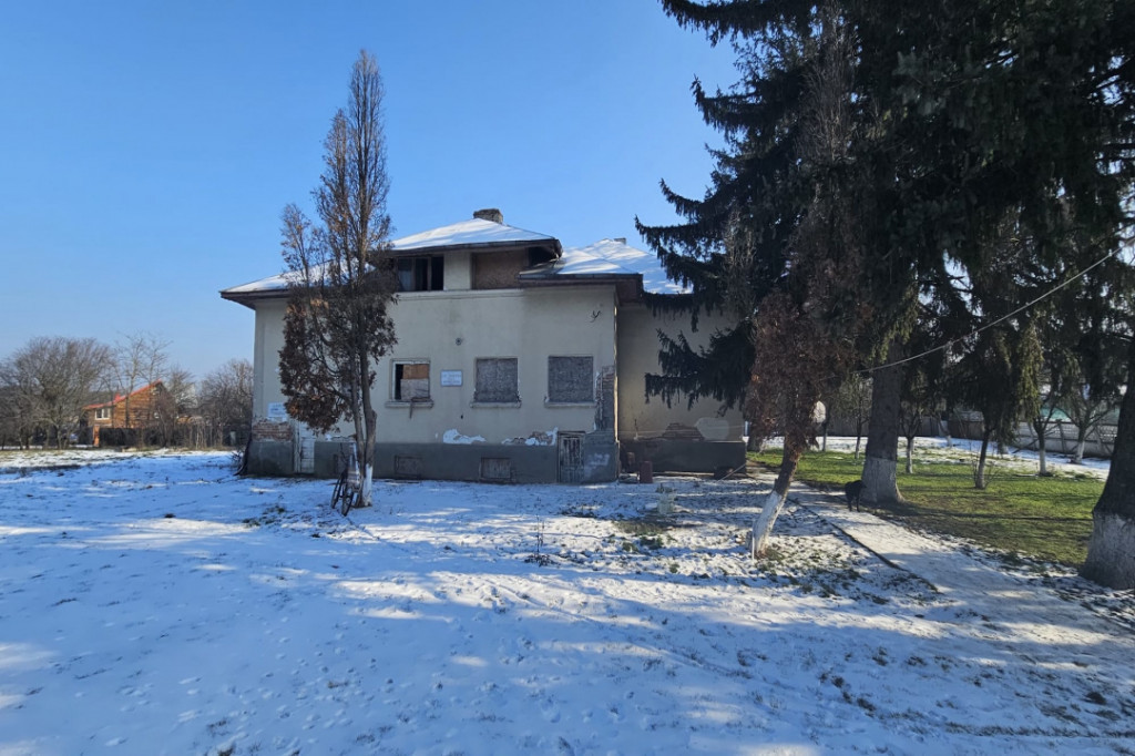 GRADIȘTEA | Teren si construcție pe malul lacului Cǎldǎr