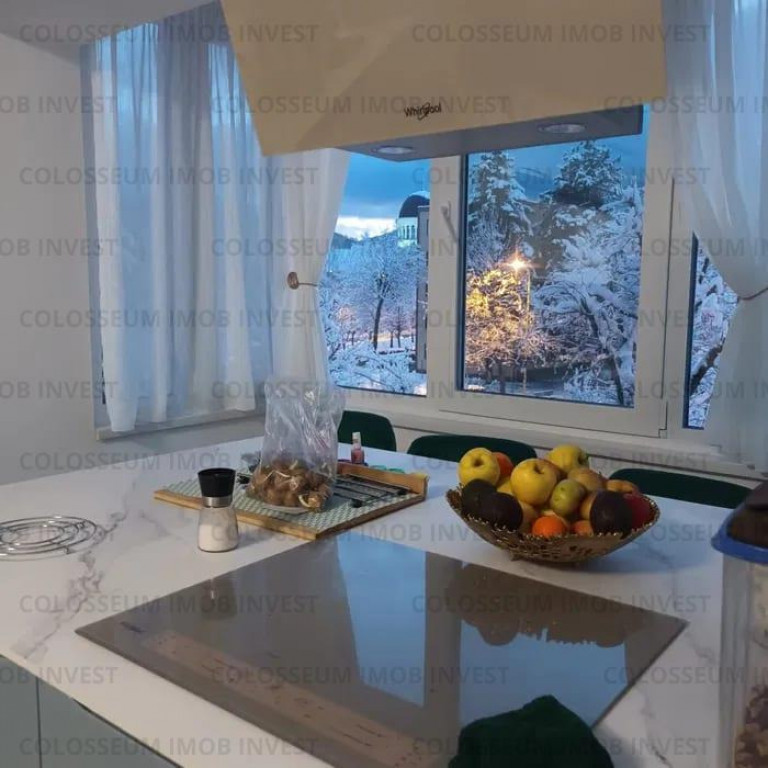 Apartament cu 3 camere,open space - zona Astra