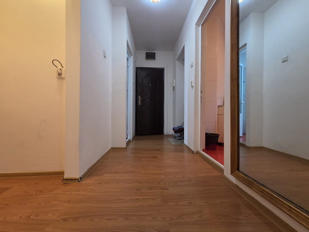 DE VANZARE - GARSONIERA- MARE- 36mp