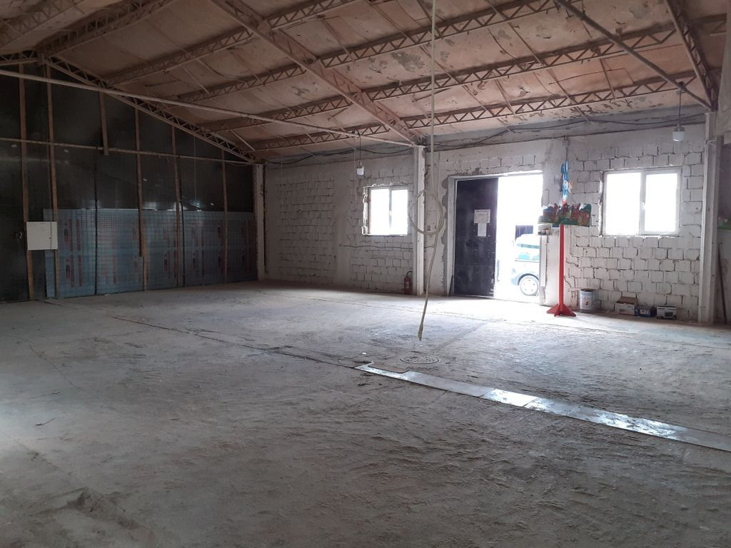 Hala 136mp in zona Fizicienilor