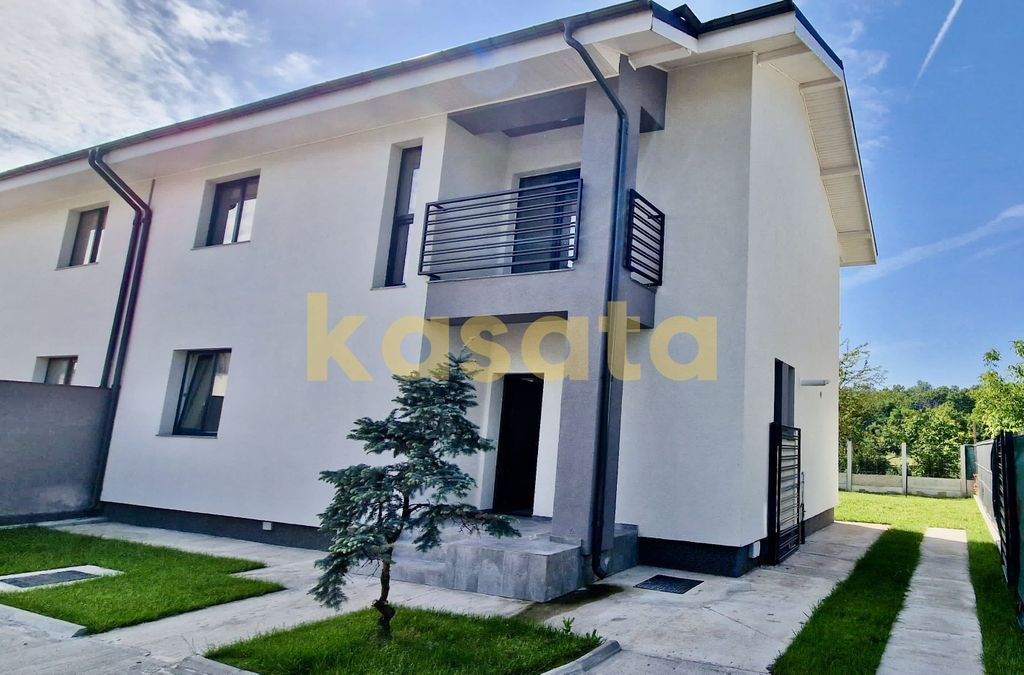 VILA INDIVIDUALA | 4 CAMERE | 2 PARCARI | MUTARE IMEDIATA...