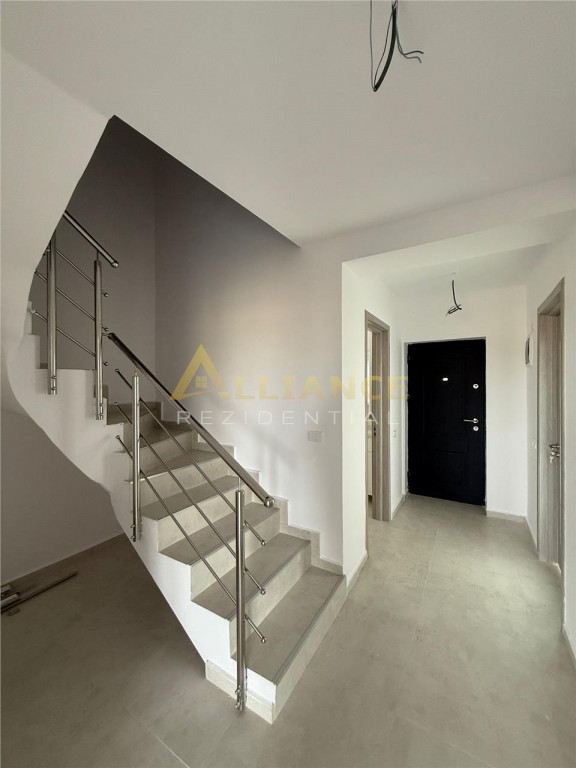 [AUTOSTRADA A0] Vila P 1 | 125 MPU Teren 290 MP