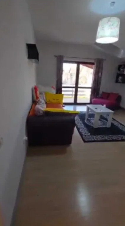 Apartament 2 camere, decomandat - zona Sanpetru