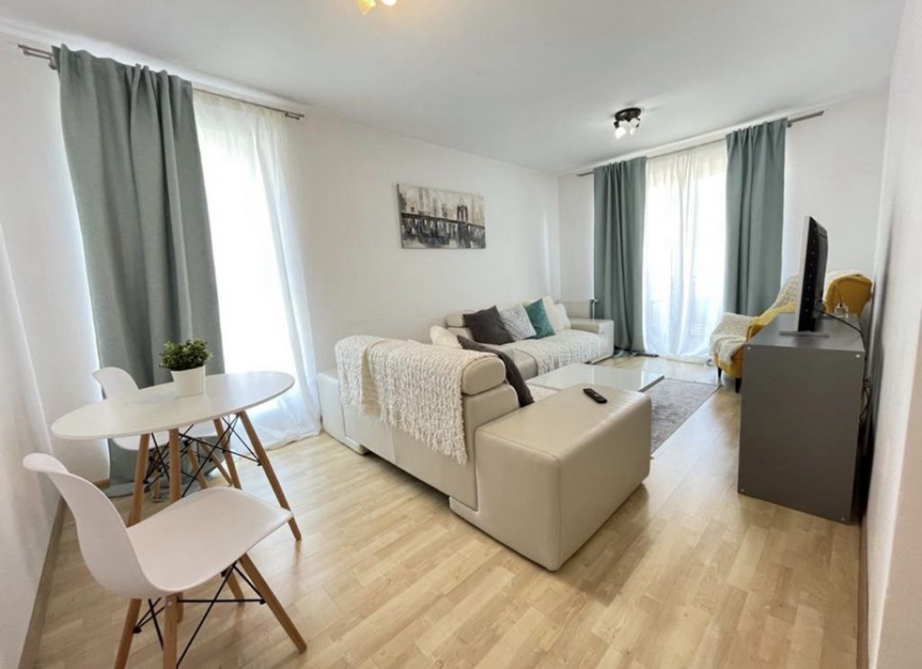 Apartament 2 camere Avantgarden Coresi mobilat,parcare,15700