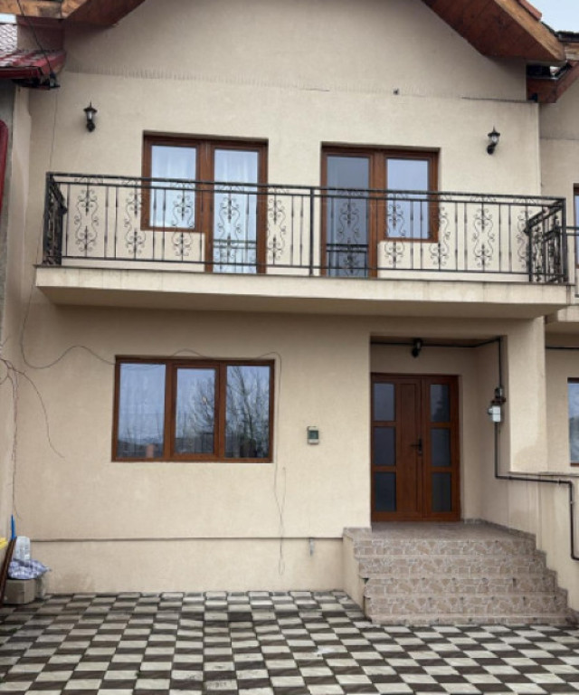 Casă modernă tip duplex, gata de mutare – Lumina, Consta