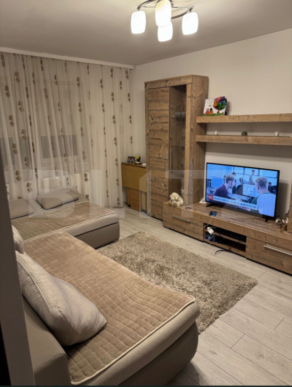 Apartament cu 2 camere, decomandat, renovat, zona Astra