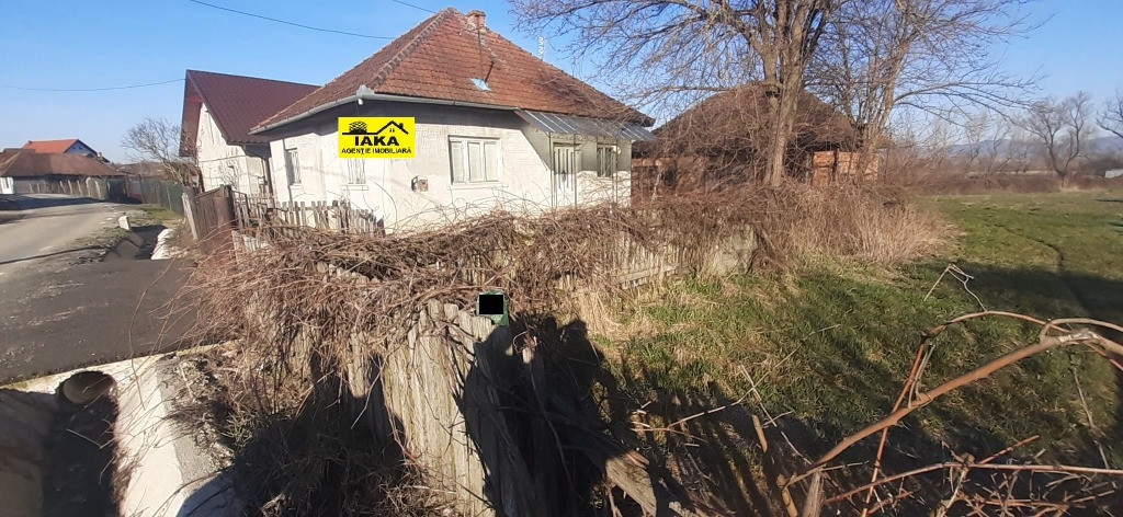 Lapusel, casa 10 ari teren