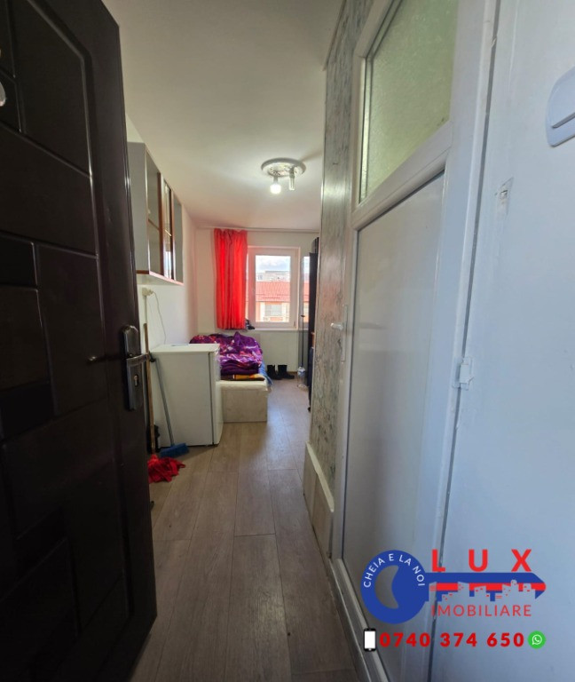 ID 1381 DE VÂNZARE - Garsonieră Cartier Vest