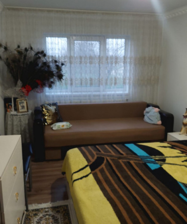 Apartament 2 camere zona Poarta 6