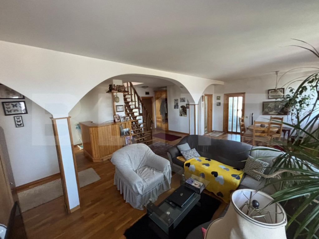 Apartement 3 camere, 128 mp, zona Ultracentrală