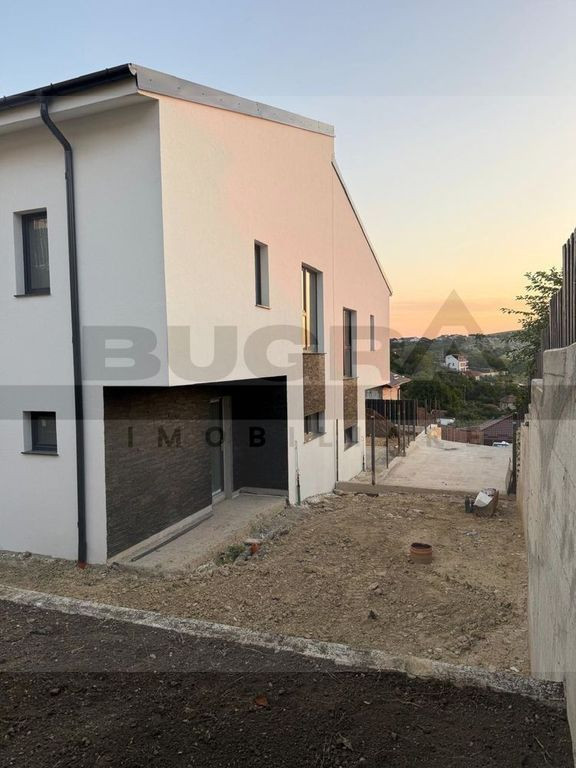 Unitate duplex, 120 mp, teren 357 mp, Dezmir