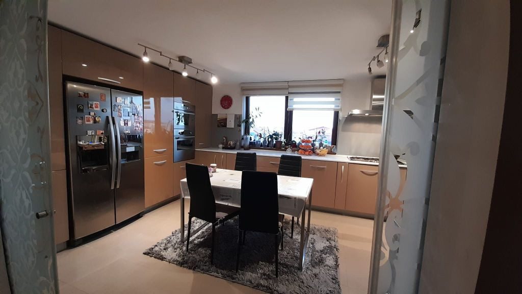 Ap5cam(liv.+4dorm,4bai) tot.decom,mob-util+2parc/Popesti-...