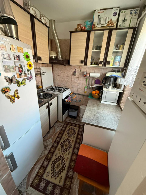 Apartament deosebit cu 2 camere cu centrala etaj 4 zona Sagu